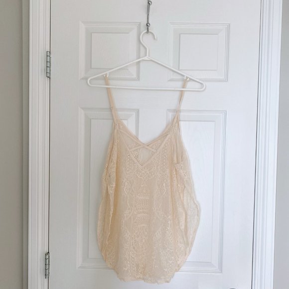 Cream Lace Tank Top - Picture 2 of 3